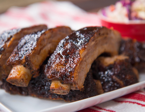 baby back ribs on a plate